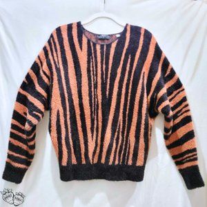 Tahari ⋆ Black & Pink ⋆ Zebra Print ⋆ Sweater 🤍